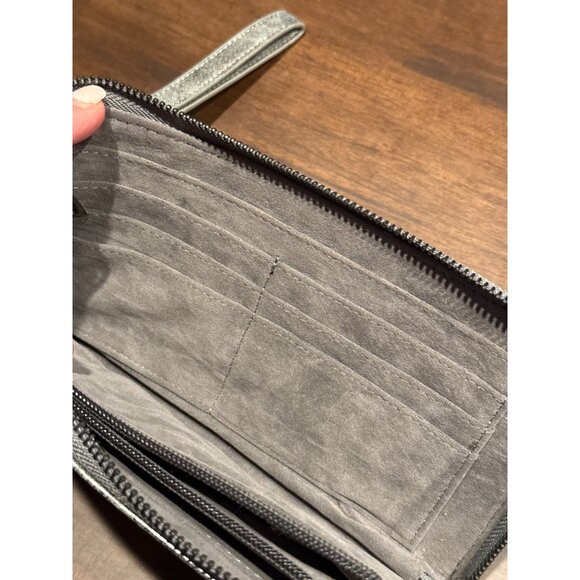 Vegan Metallic Silver Wristlet Wallet Chain Detail & Multiple Compartments - Picture 7 of 10